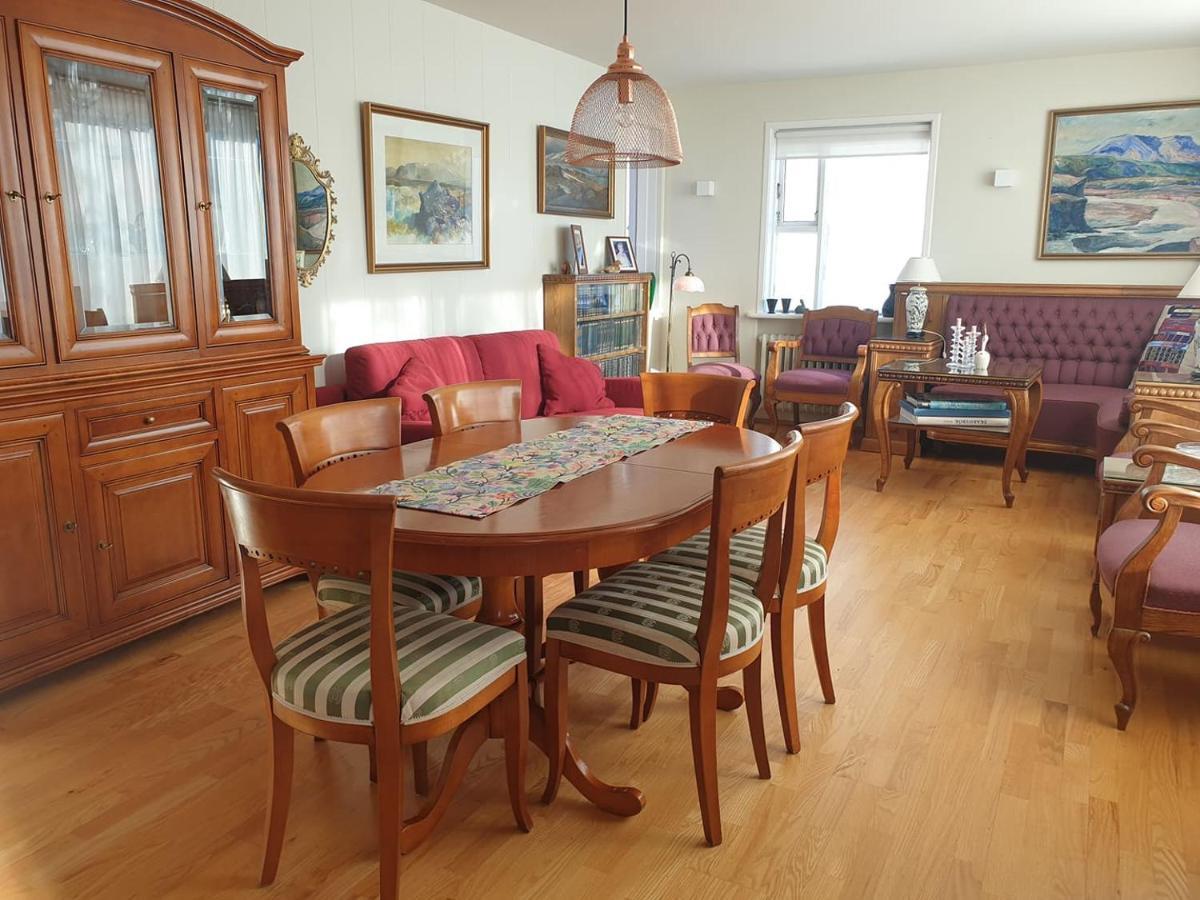 Íbúð með gott andrúmsloft Akureyri Exteriör bild