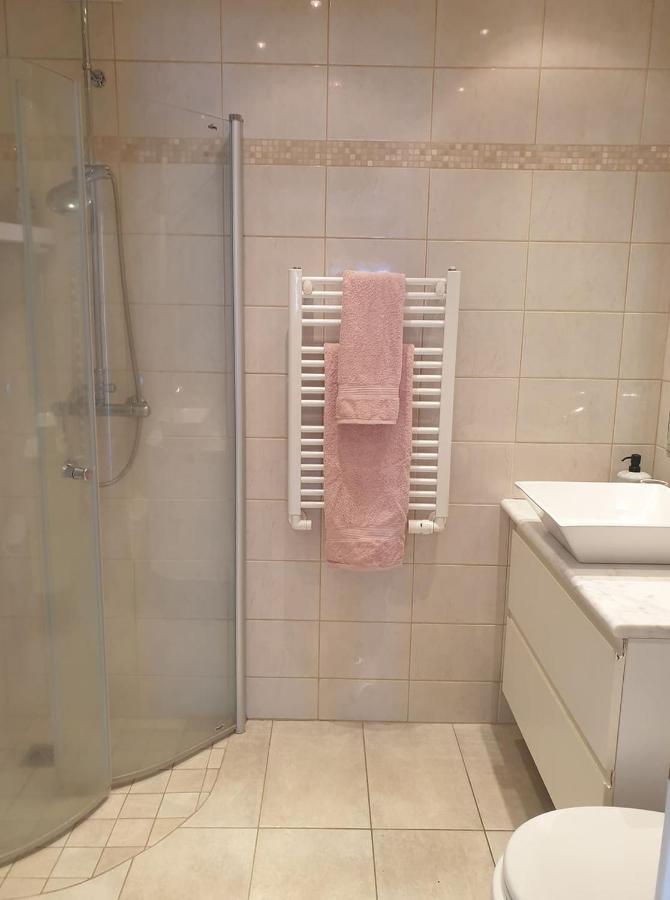 Íbúð með gott andrúmsloft Akureyri Exteriör bild